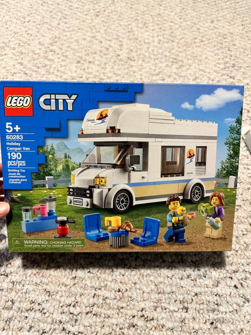 LEGO City Holiday Camper Van (set 60283)